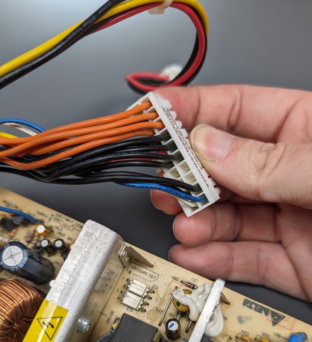 DUO 4個セット Power Supply Pinout (Xbox Original) - RetroSix Wiki