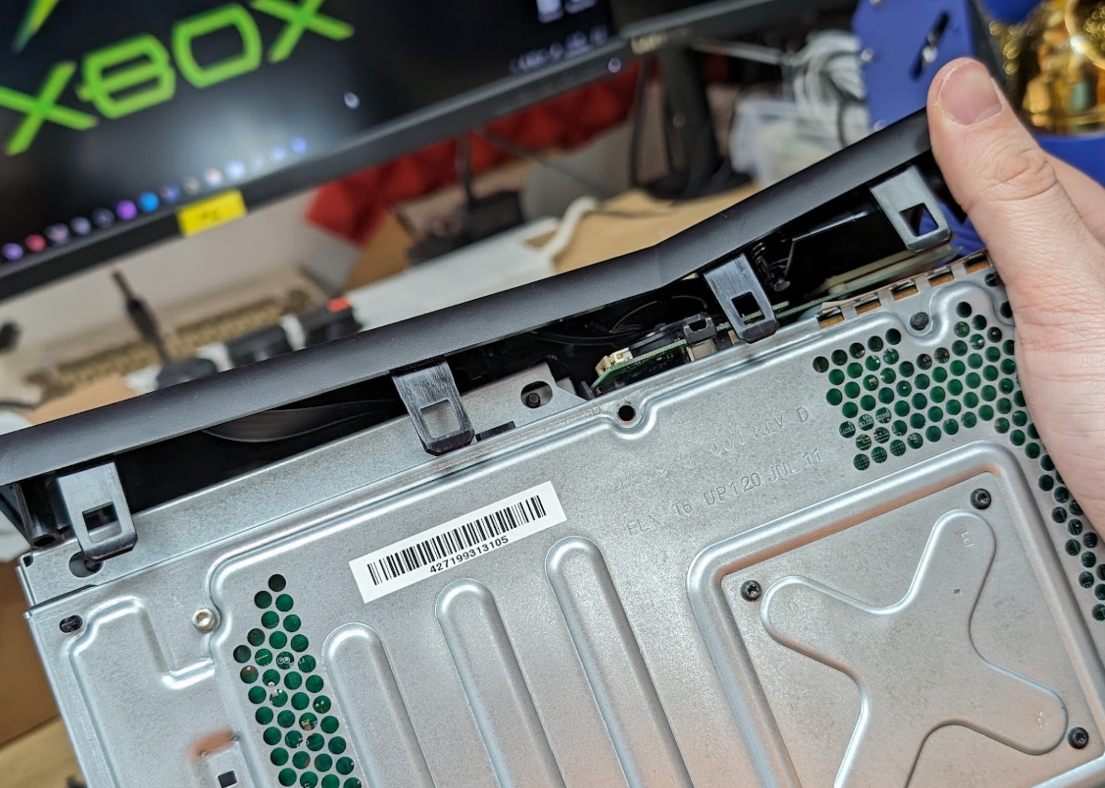 thumbnail image 2 of Xbox 360 Slim Replacement Shell Housing/Case – Genuine Microsoft Parts (Used, Working) 2 of 4